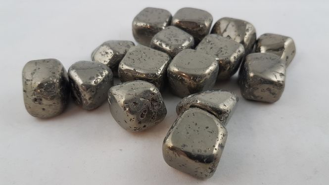 Hovedbilde pyritt - pyrite M/L