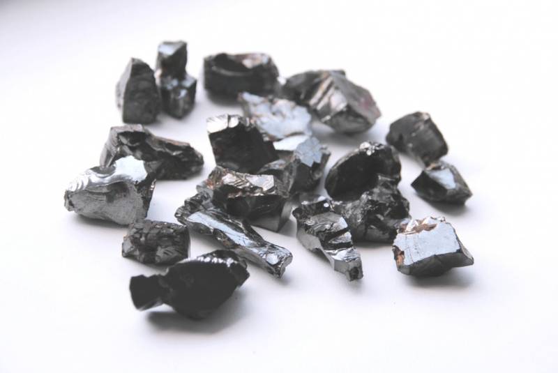 Shungite Elite shungite 100 gr bag: 0-5 grams stones 4-15 mm