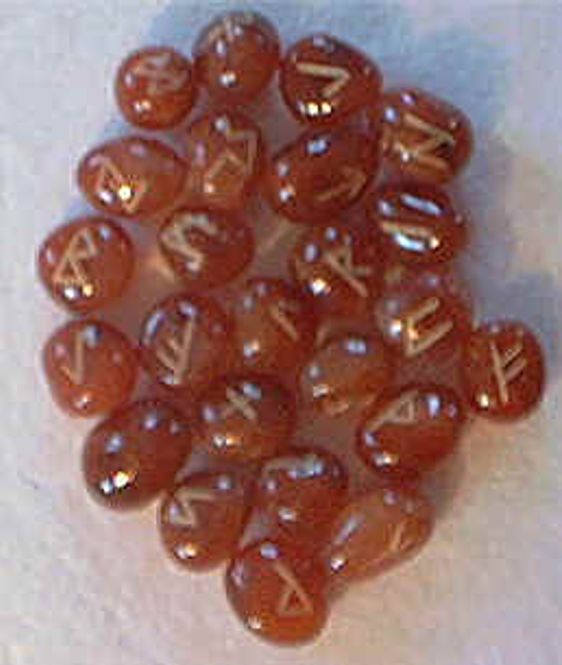 Hovedbilde Runer - Karneol - Crystal ...