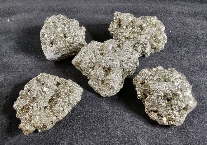 Hovedbilde pyritt - pyrite rå L